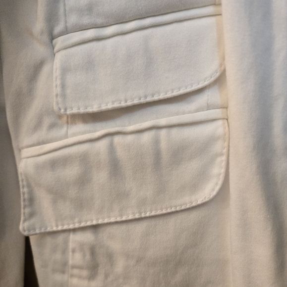 Pretty white blazer. 2 button front closure. Great condition. - Picture 4 of 5